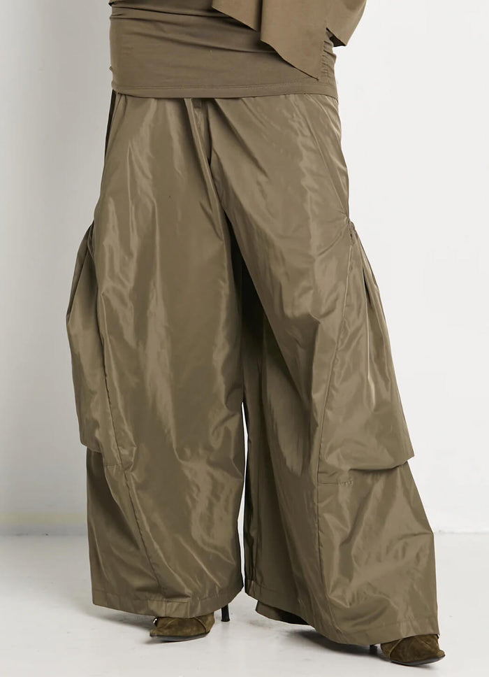 Planet Big Pocket Pant