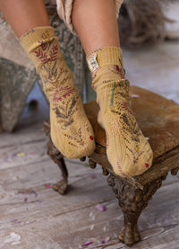 Magnolia Pearl Floral Lil' Dipper Socks