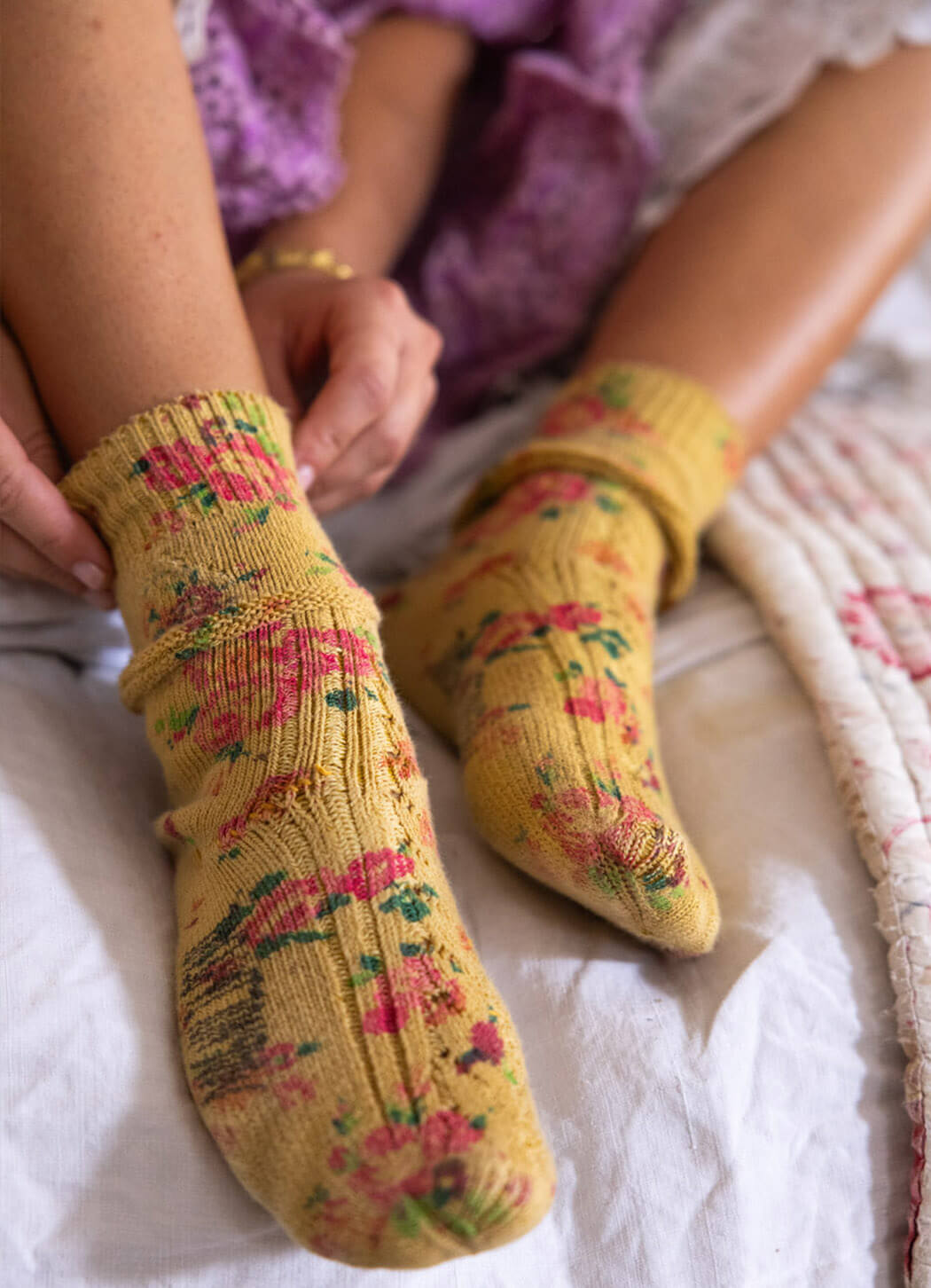 Magnolia Pearl Floral Lil Dipper Socks