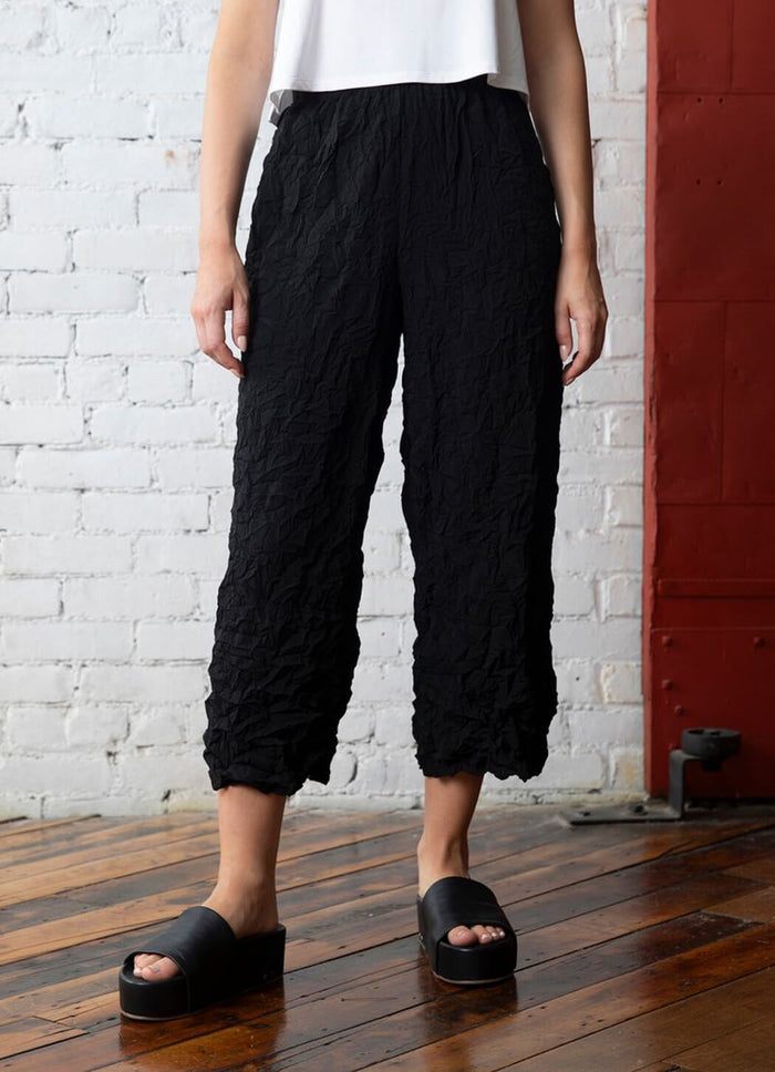 Olivia Crimped Crepe Easy Crop Pant