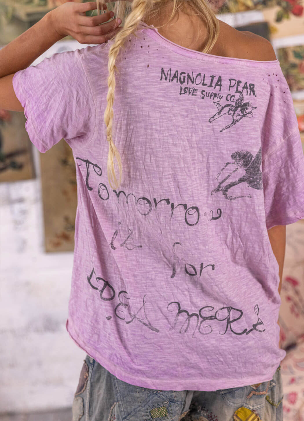 Magnolia Pearl Skate Renaissance Tee