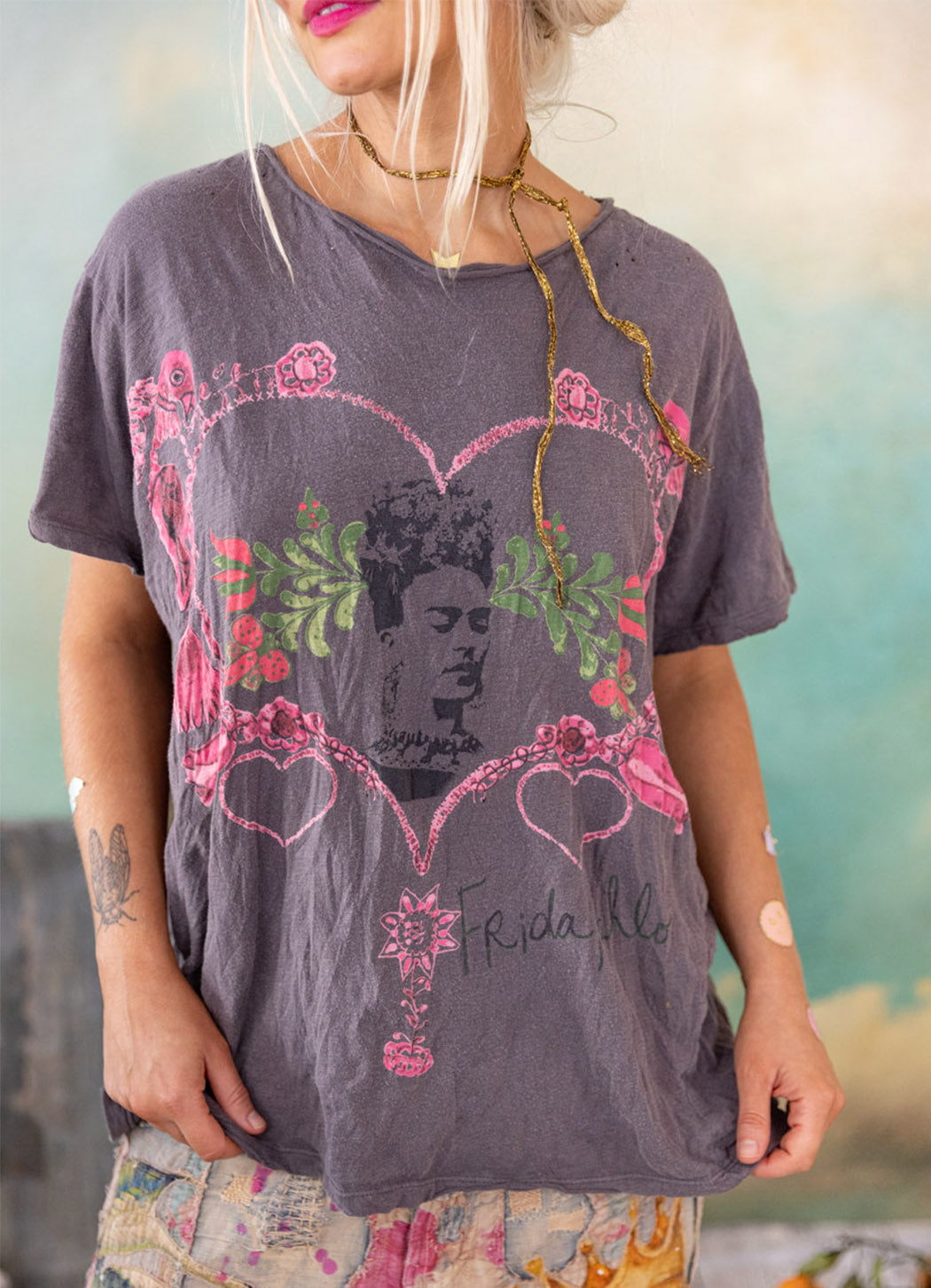 Magnolia Pearl Corazón Luminoso Tee