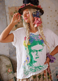 Magnolia Pearl Frida Amarillito Pajarito Tee