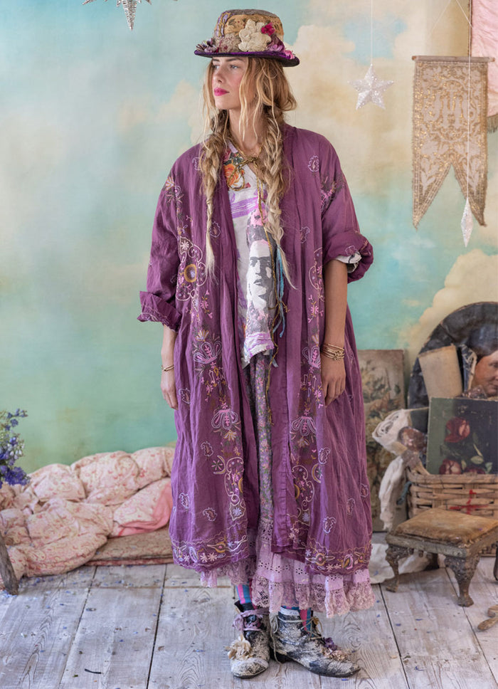 Magnolia Pearl Embroidered Belinay Kimono