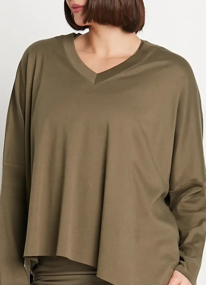 Planet V Neck T