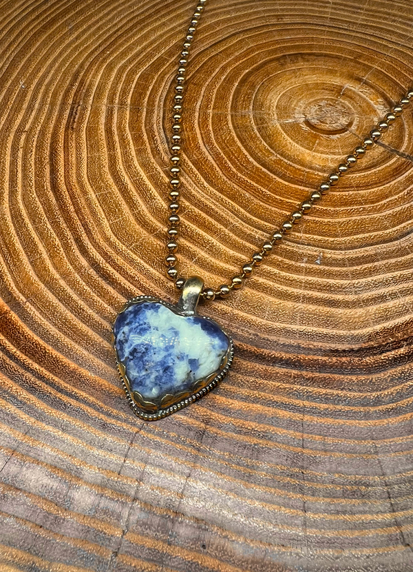 Belle Via Jewelry Sodalite Heart Necklace