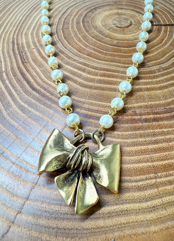 Belle Via Organic Bow Necklace