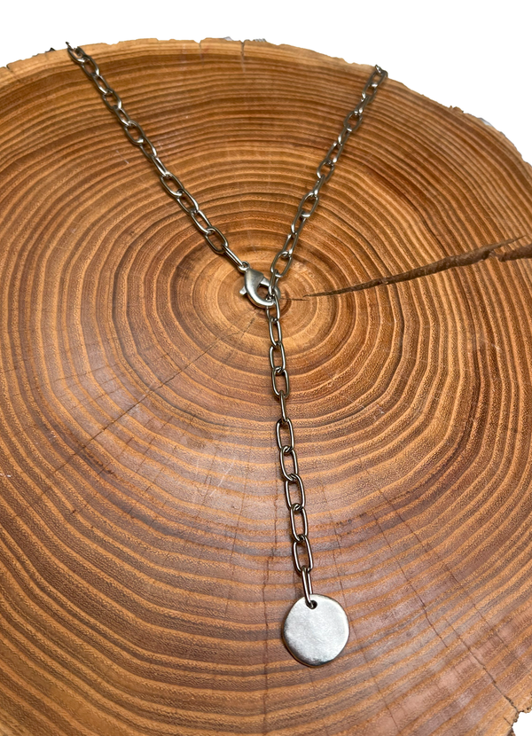 Belle Via Jewelry Hammered Circle Lariat Necklace