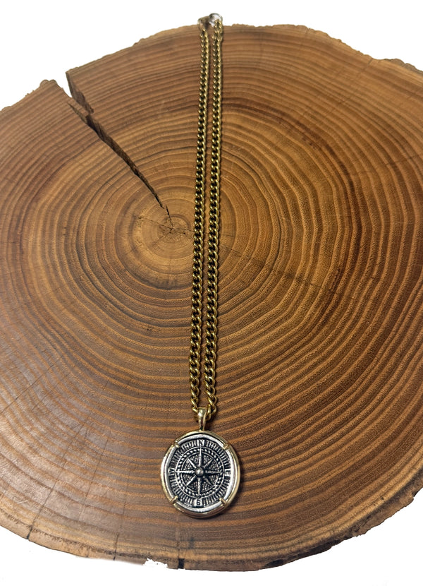 Belle Via Jewelry Compass Pendant Necklace