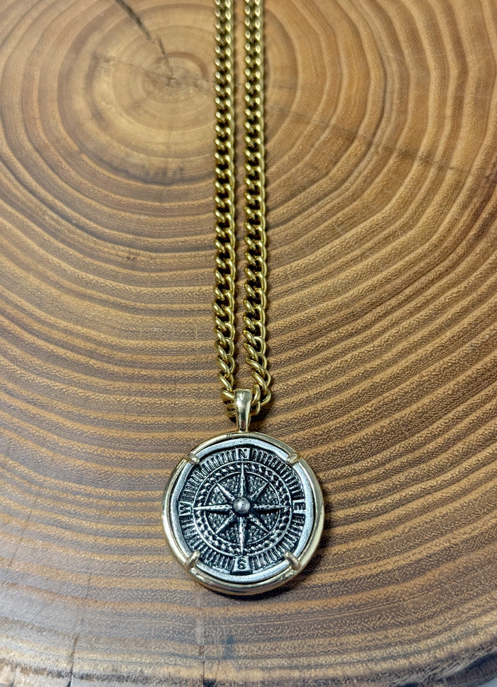 Belle Via Jewelry Compass Pendant Necklace