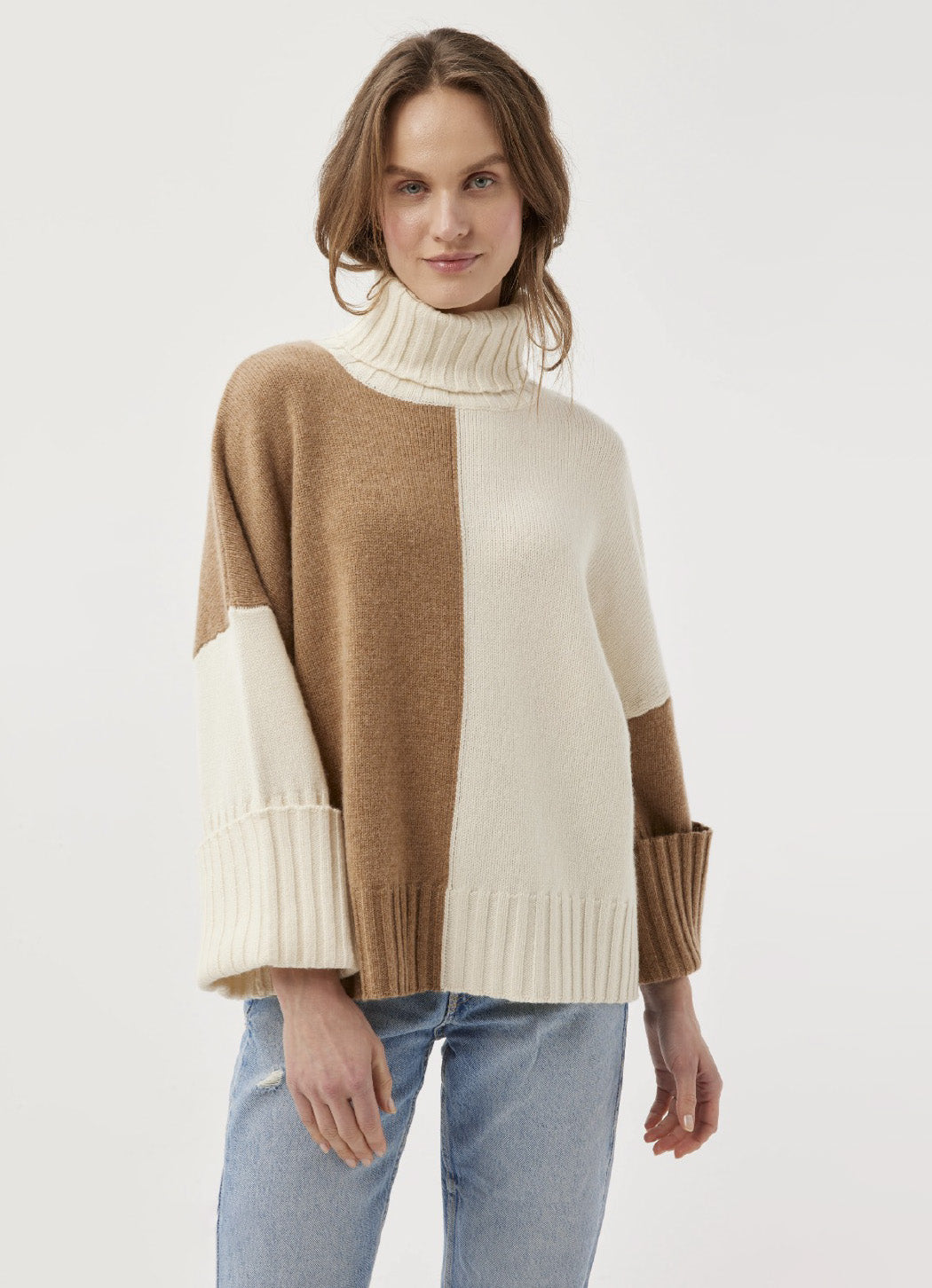 Mila Paloma Wool Turtleneck Sweater – DetailsDirect