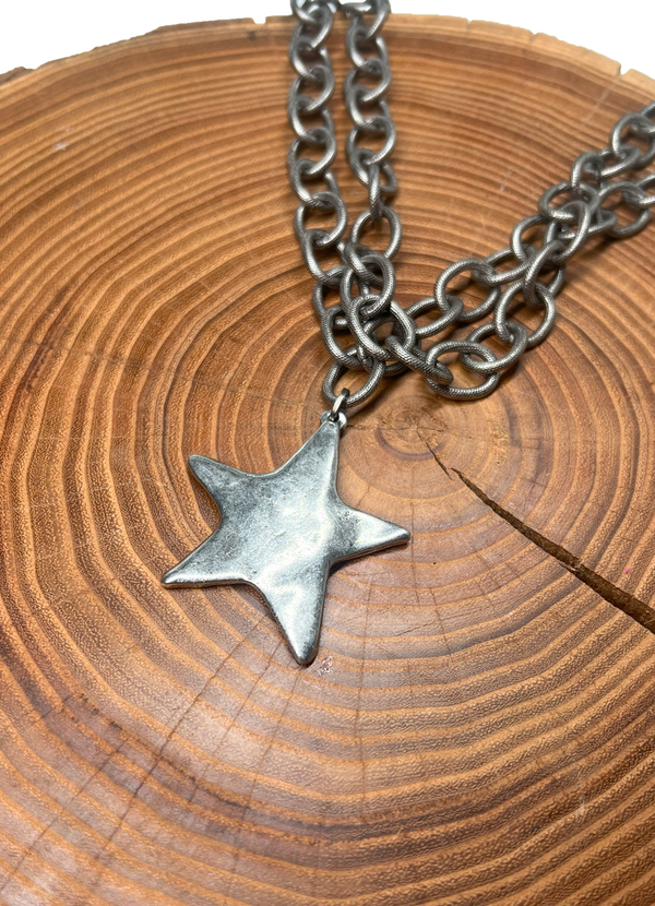 Belle Via Jewelry Hammered Star Double Chunky Chain Necklace