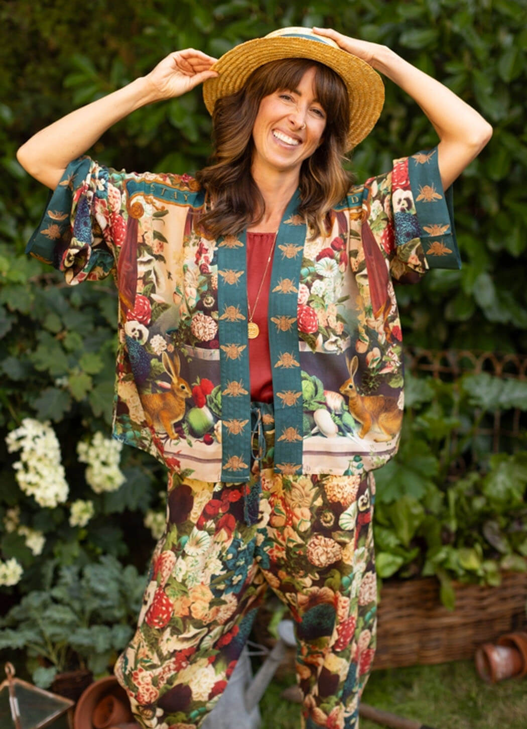 Market of Stars Stay Gold Floral Cropped Bamboo Kimono with Rabbit and Bees