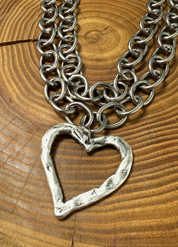 Belle Via Jewelry Hammered Open Heart on Chunky Double Chain