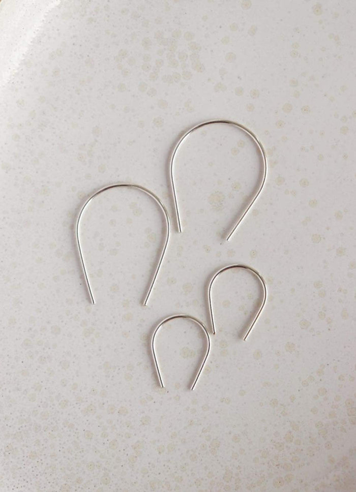 Token Jewelry Horseshoe Earrings